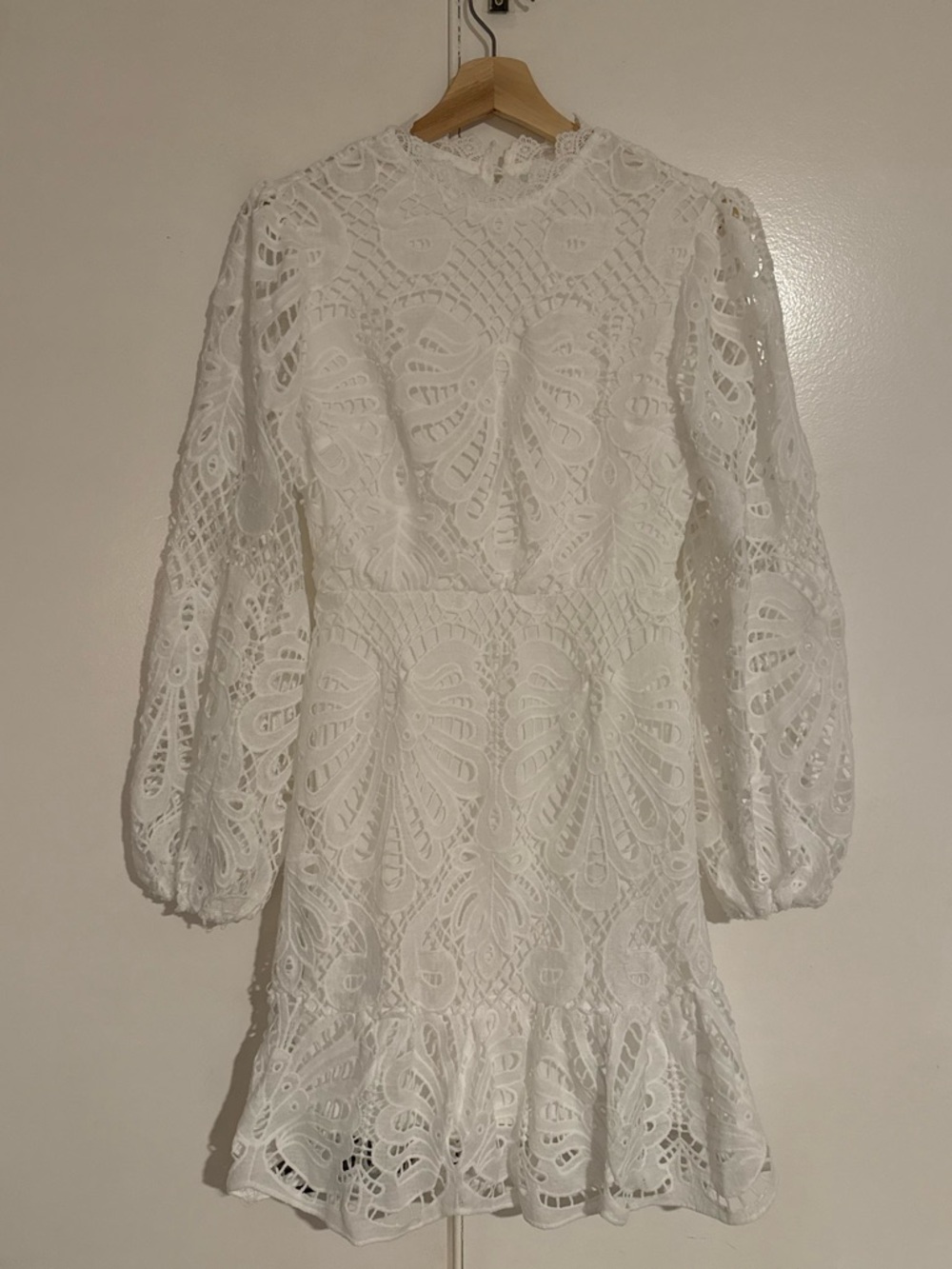 JJ’s House Kyna White Lace Mini Dress NWT Small Bridal Shower Engagement - Picture 4 of 7